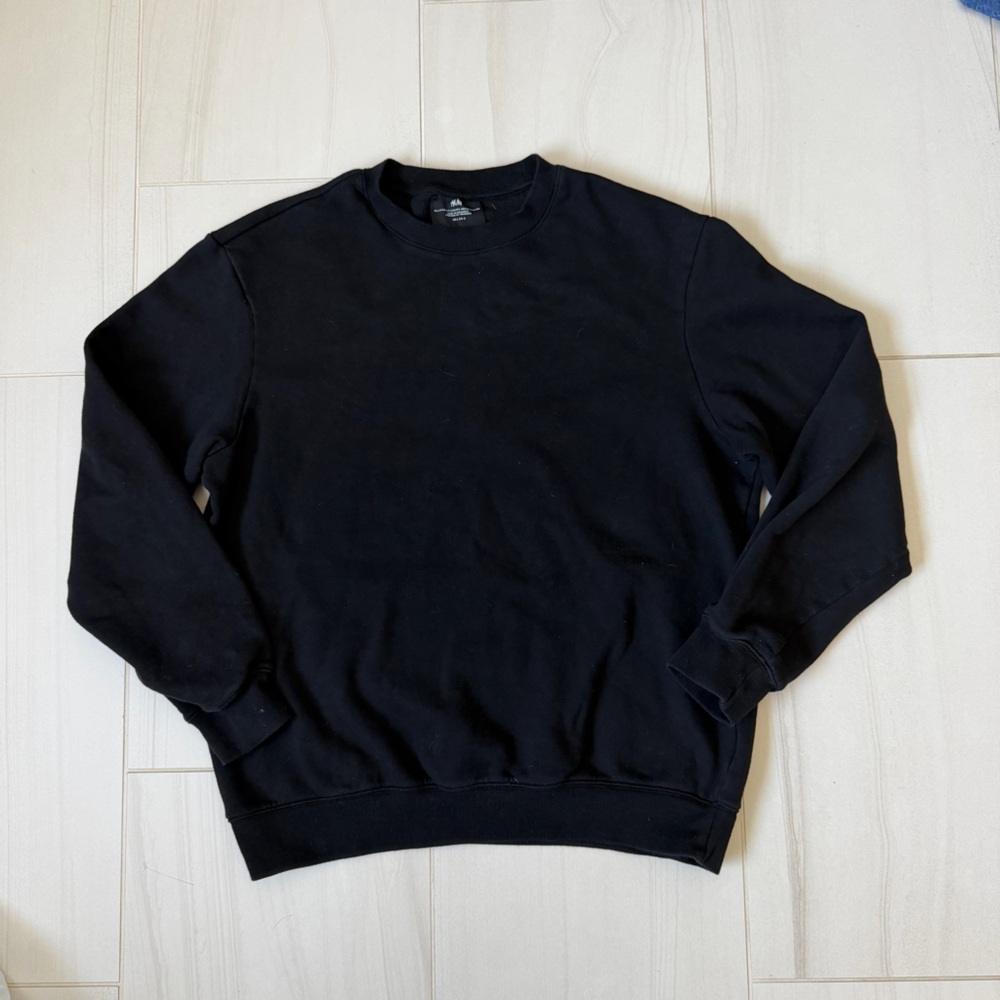 H&M Classic Black Sweatshirt for Women